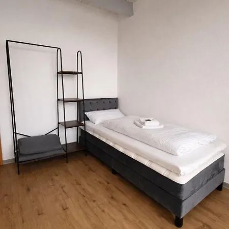 Für 6 Gäste Mit Balkon Und Parkplatz *