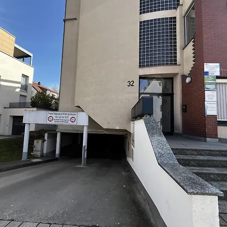 Für 6 Gäste Mit Balkon Und Parkplatz *